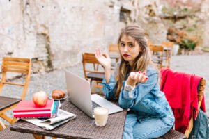 how to react to white college educated snotty women neighboors